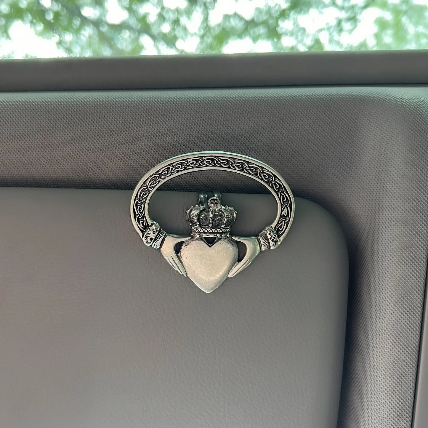 Claddagh Visor Clip